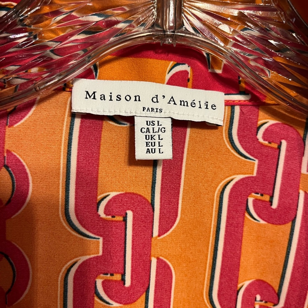 Vibrant Chain Pattern Button-Up Blouse - image 2